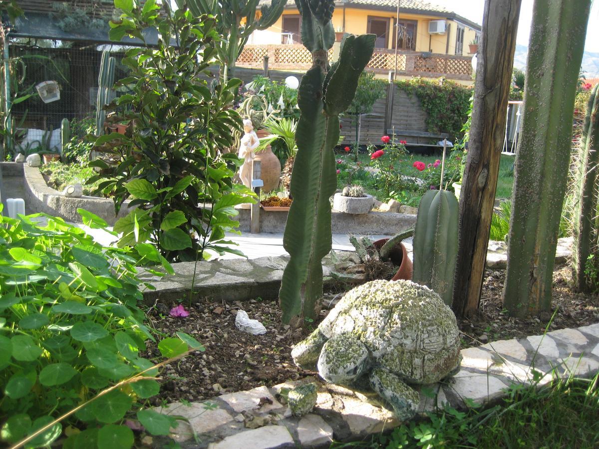 Oasi Del Lago Regalbuto Exterior photo